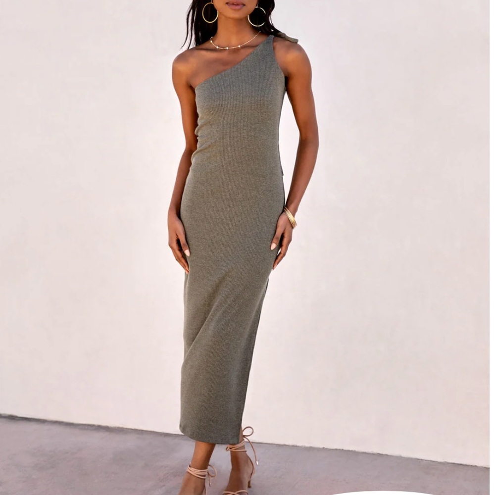 Ribbed one shoulder midi dress size large